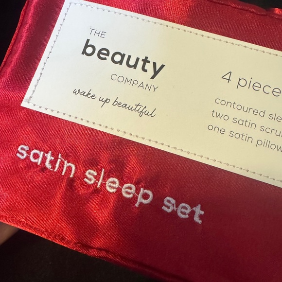 Red Satin Sleep Set - Picture 1 of 5